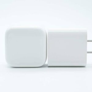 Apple 40W Dynamic Power Adapter (Dual USB-C 3-Pin Wall Charger UAE)