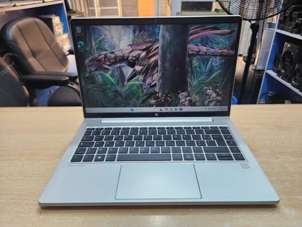 HP 445 G8 Ryzen 5a HP 445 G8 Ryzen 5a